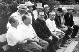 С.А. Можаев среди ветеранов партии КПАО (в первом ряду слева). 1967г.